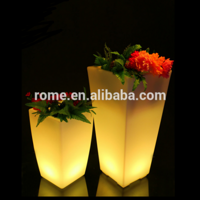 manufacturers selling Plastic LED flower pot PE food-grade ice bucket contracted type lawn lamp champagne bucket